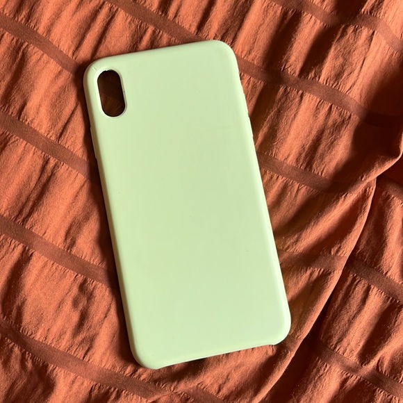 iPhone XS Max Case - Picture 1 of 2
